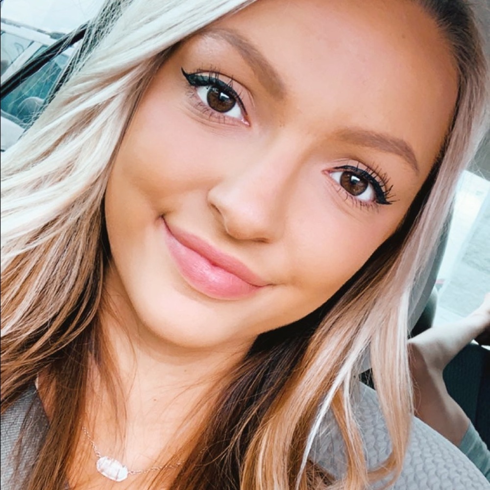 Meet your Posher, Vanessa